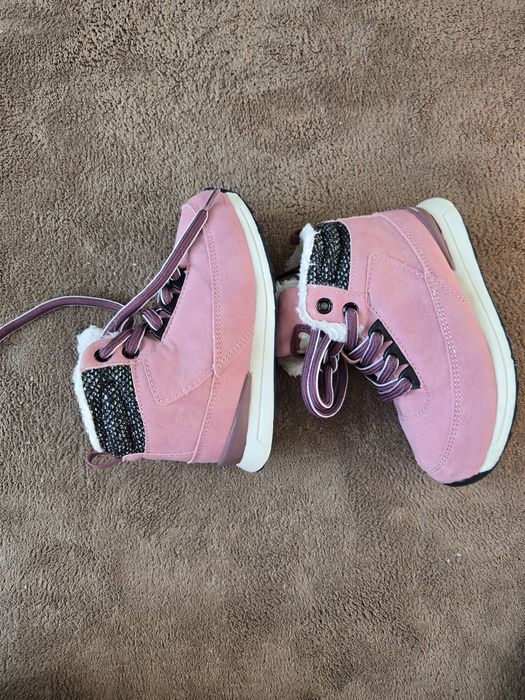 Детски ботуши за момиче.