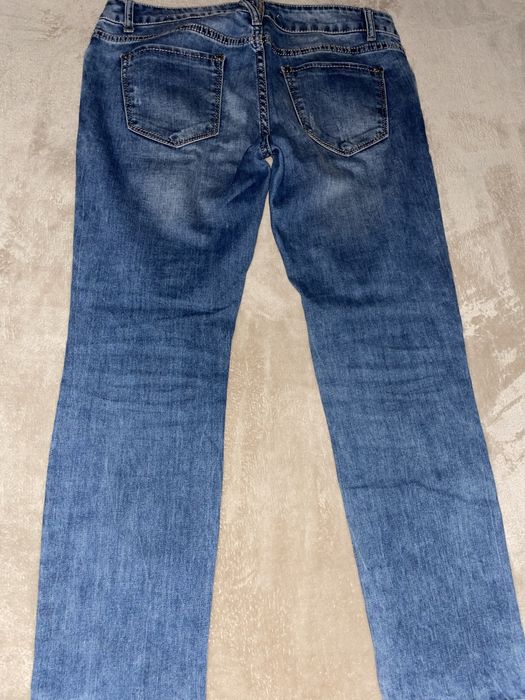 Два броя дънки