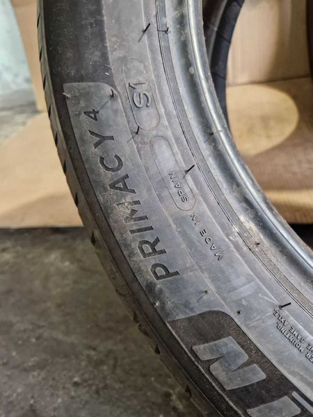 2 Michelin R19 235/50
летни гуми DOT2622