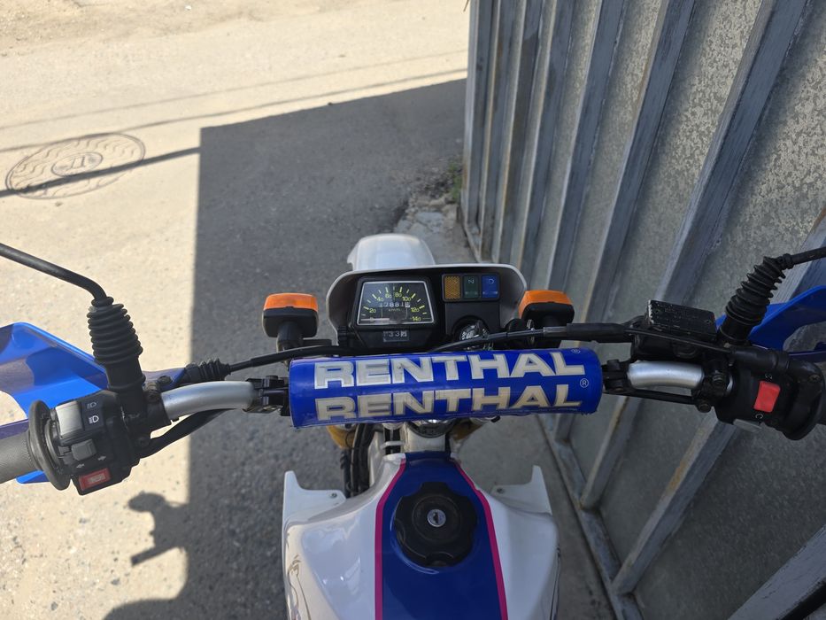 Yamaha Serow XT225 Эндуро.
