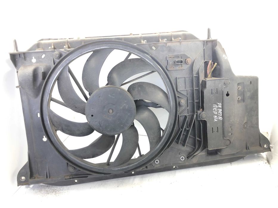 Перка охлаждане радиатор от Peugeot 206 cc 2005г