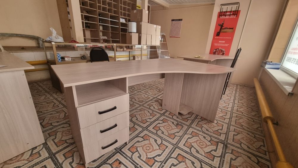 Стол офисный стулья