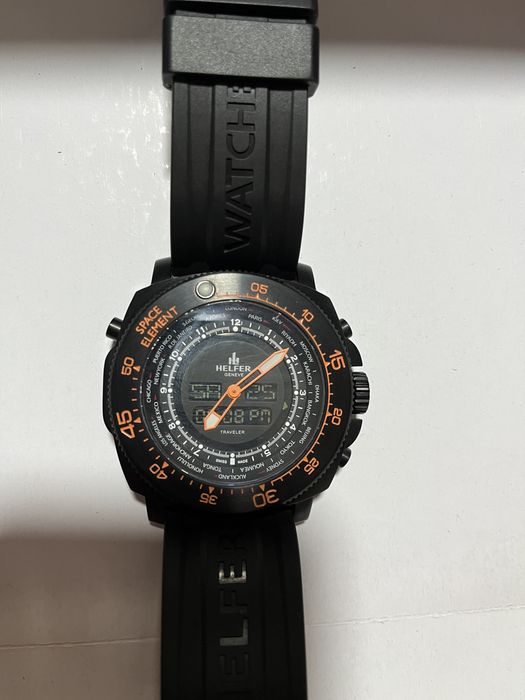 HELFER Genève Space Element Globe Traveler