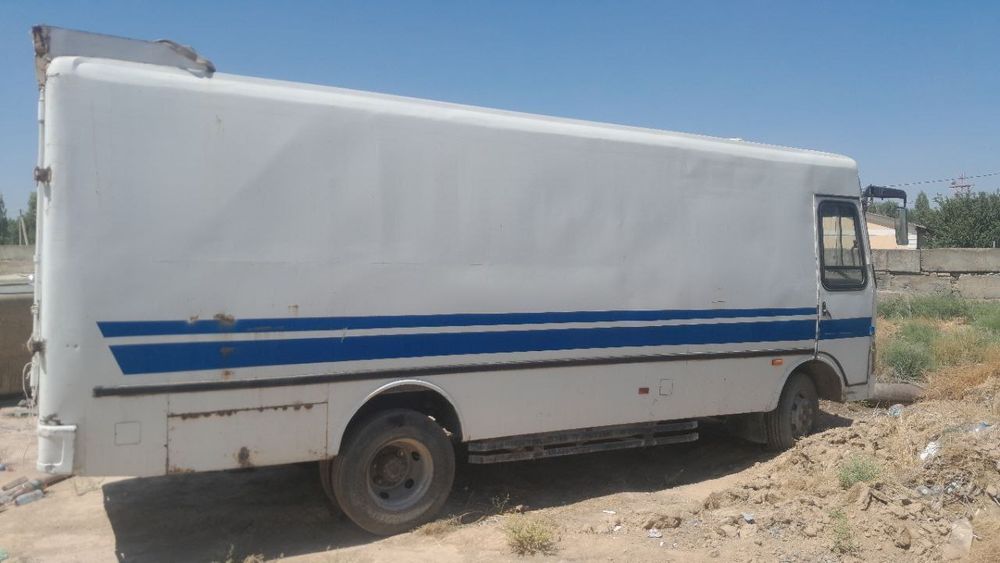 Isuzu saz oq yuk moshin