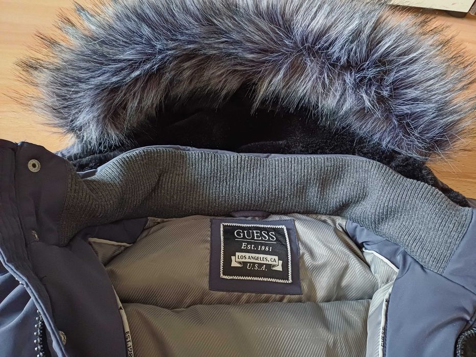 Ново яке Найк, M