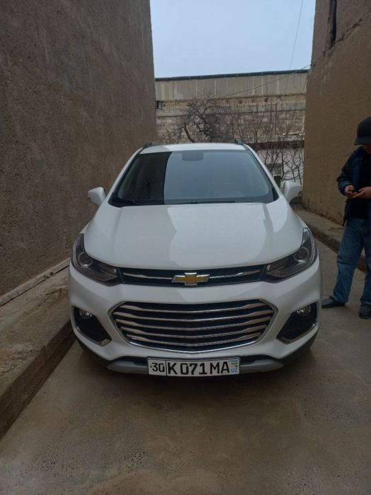 Tracker 1 full pozicia