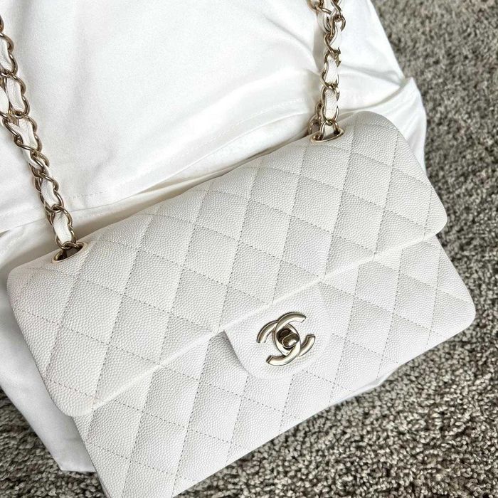 Geantă Chanel din Piele Albă, Poseta Chanel din Piele Granulată