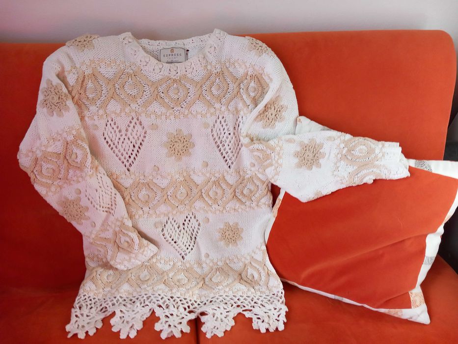 Дизайнерски пуловер ръчна изработка