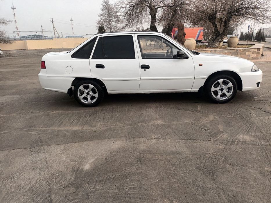 Nexia2 Yili2009 Kamroq petnosi bor xolati yaxshi