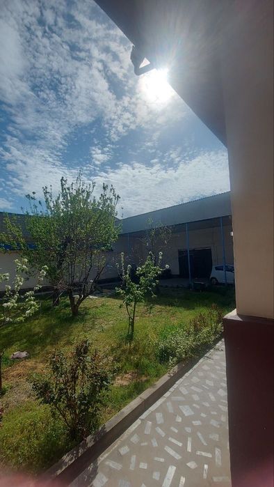 Uy sotiladi srochno