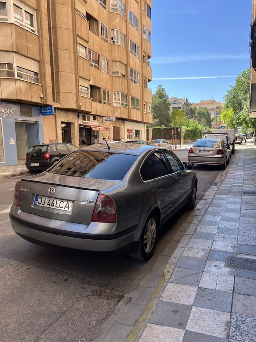VOLKSWAGEN Passat 2005 — imagine 3