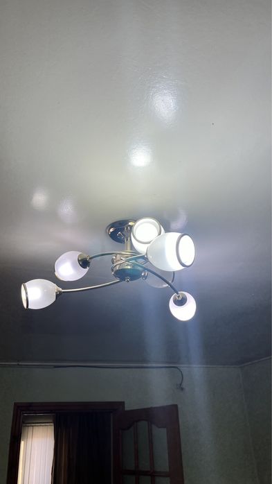 Продается люстры в хорошем состоянии