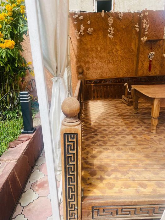 Топчан деревянный