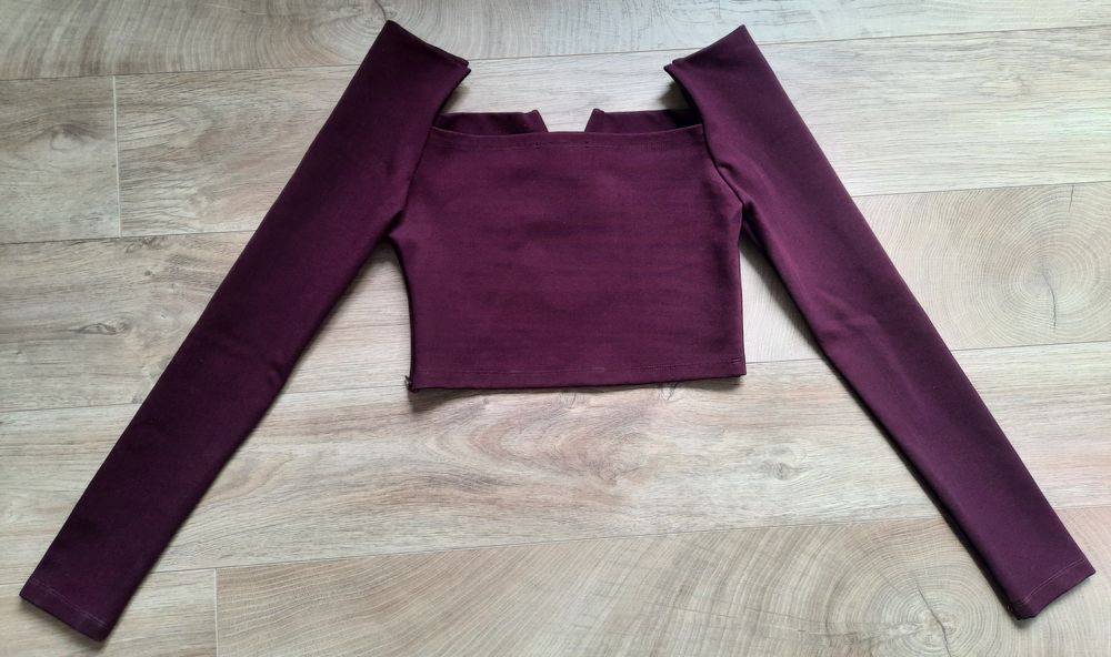 Къс топ с дълъг ръкав на Affect Plovdiv