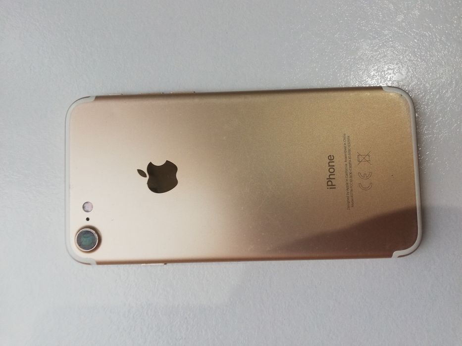 Срочно Айфон 7 продаёться
