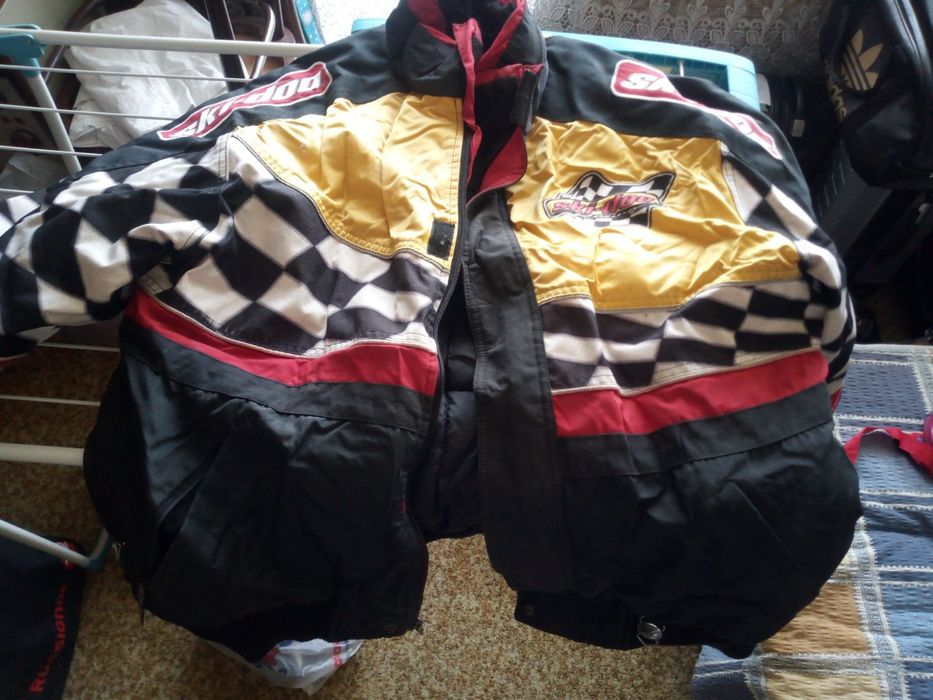 Екипировка за моторна шейна