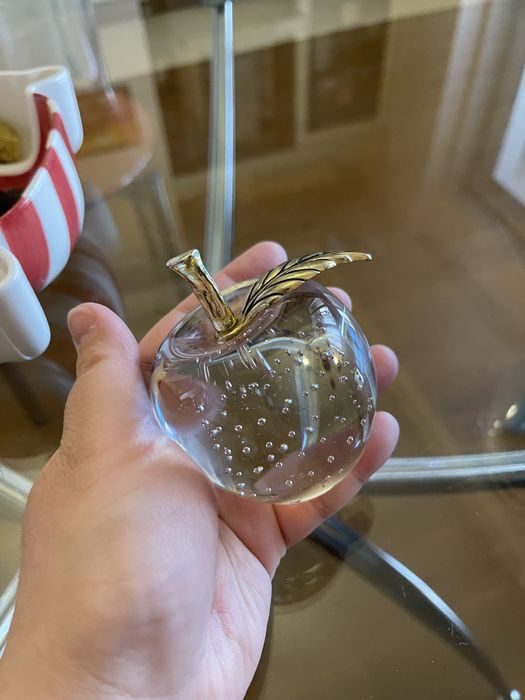 Статуетка яблоко