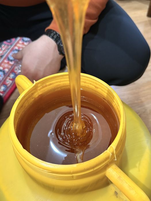 Высокогорный натуральный Киргизский мёд — 200 000 сум / опт