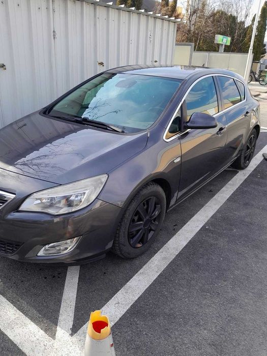 OPEL Astra 2010 — imagine 5