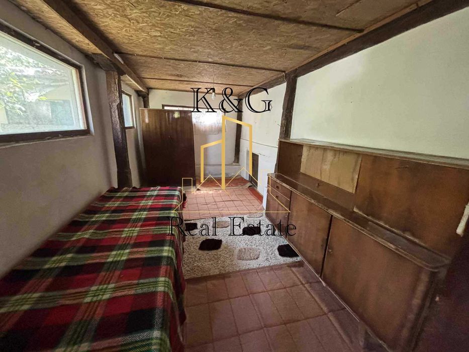 Продава се Къща в с. Ушинци, Област Разград - 100 кв.м за 630 €/кв.м - Снимка #3