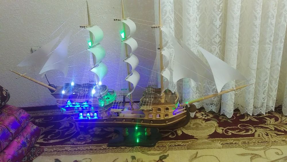 Корабль. Ручной работы из дерева