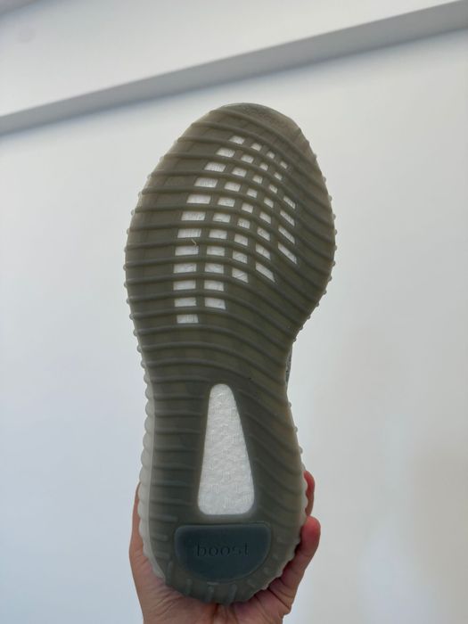Yeezy Boost 350 V2 Tail Light