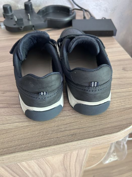 Geox 32,Lasocki 33