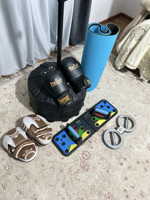 Бокс груша перчатка