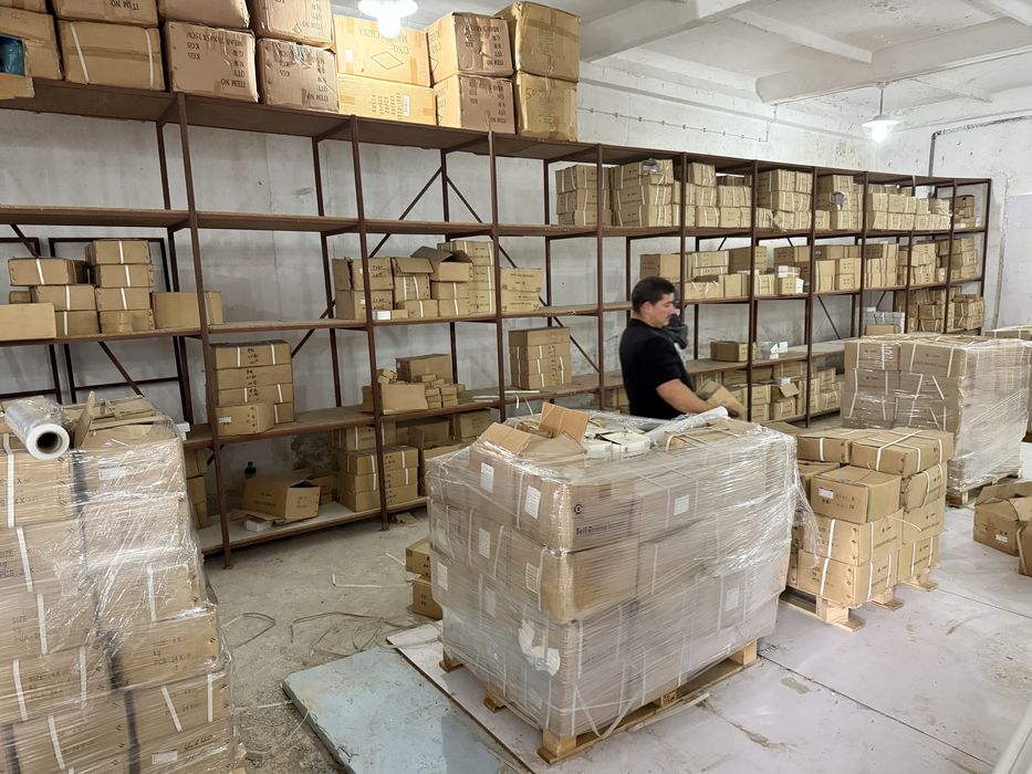 Наедро 26 тона х 2 лв кг  винчета болтове гайки самонарезни и др