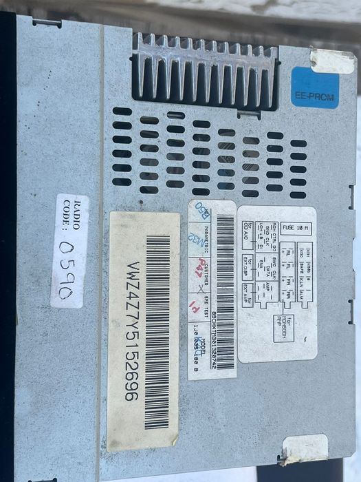 Штатный оригинал магнитофон