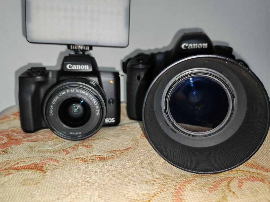 Vând pachet complet pentru foto-Video Canon