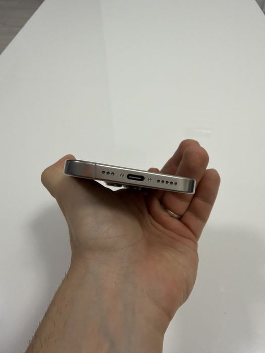 Iphone 16 pro 128GB Natural Titanium