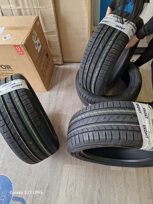 225 50 17 KUMHO EKSTA HS52  DOT 25 Замъка Ямбол