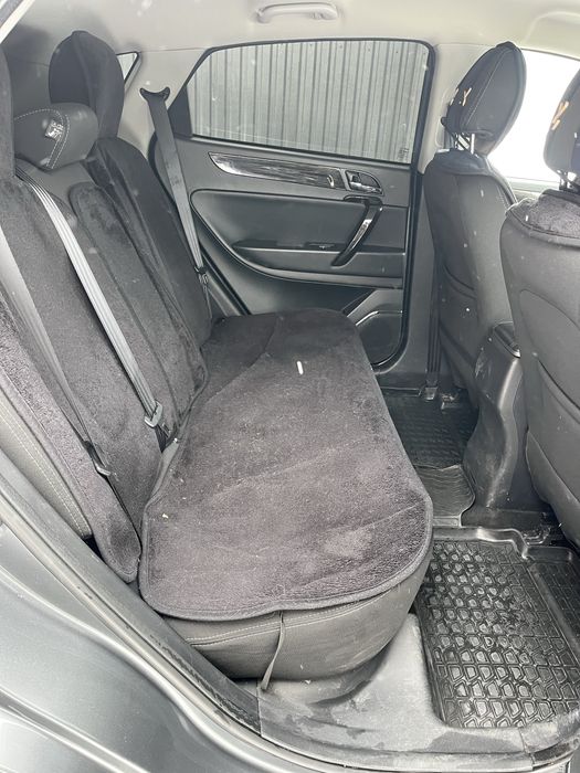 Продам машину Jac s5