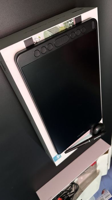 Граф планшет Huion kamvas 12