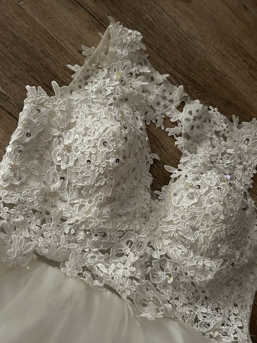 Vând rochie de mireasă/cununie civilă