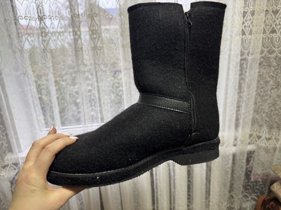 Продам зимние сапожки