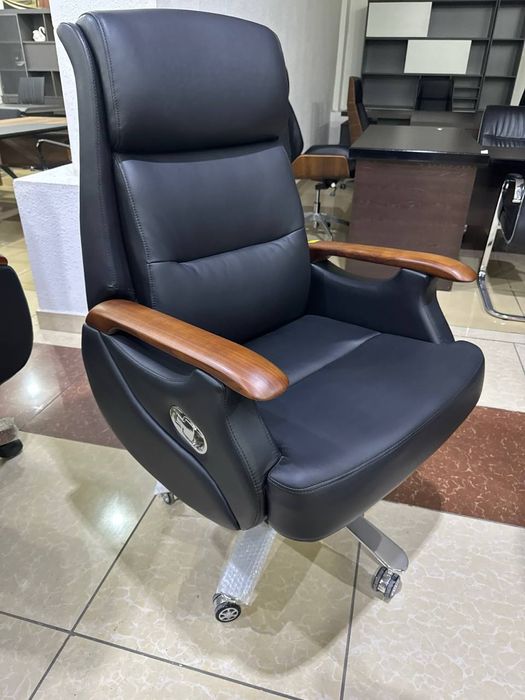 Kreslo кресло директора