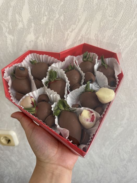 Клубника в шоколаде 100% Каллебаут