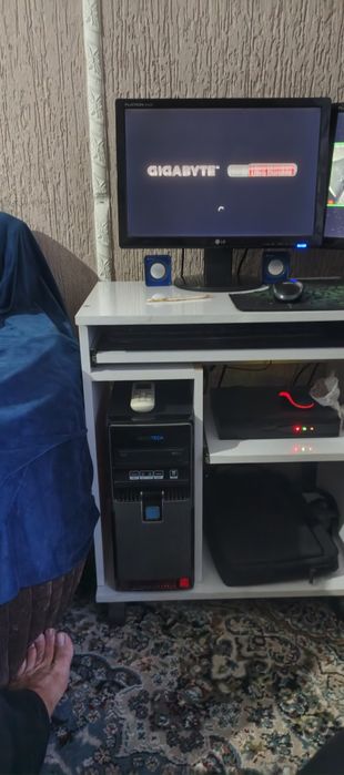 Компьютер сотилади