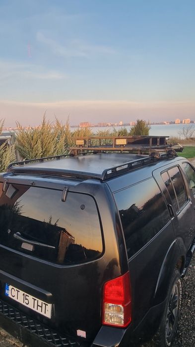 Nissan pathfinder unicat camper