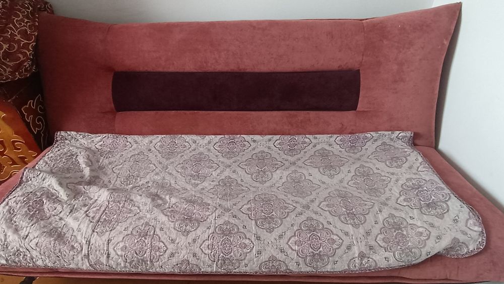 Диван таза сынбаган