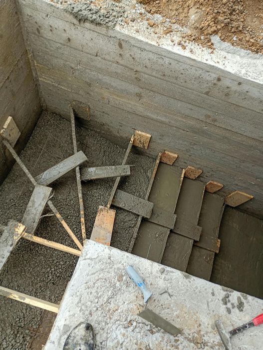 Servicii  construcții și renovari!