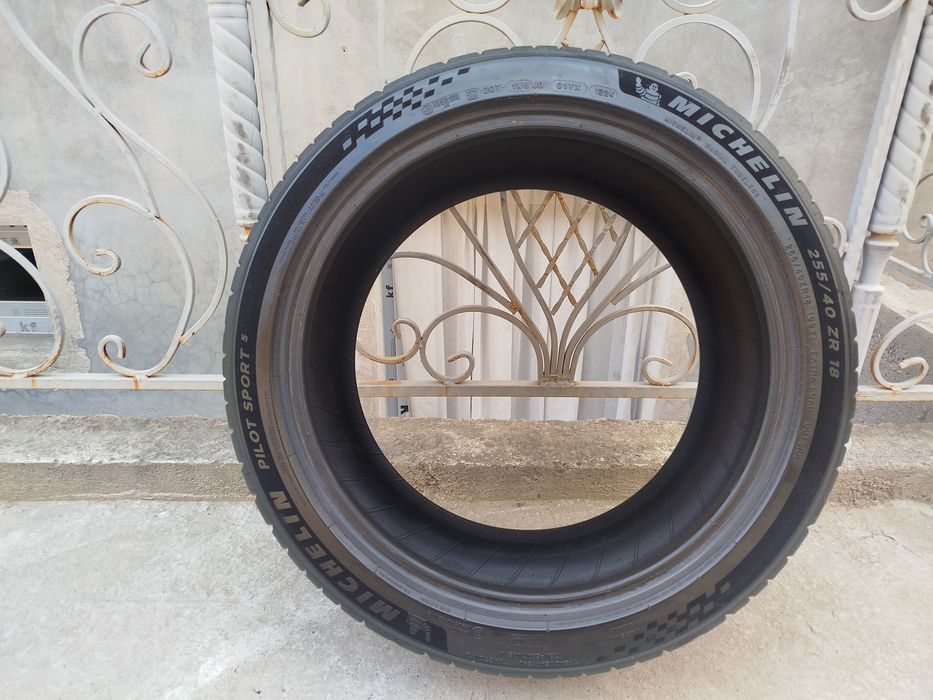 255 40 R18 Shina Michelin 1 dona