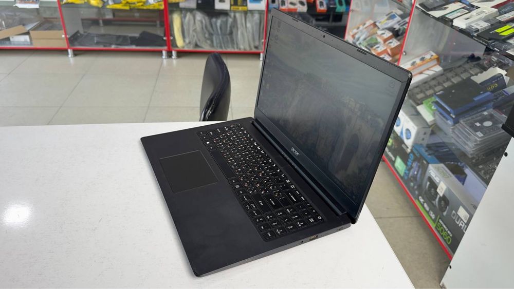 Acer office Noutbuk seleron N4020 DDR4 4/500 hdd holati yaxshi