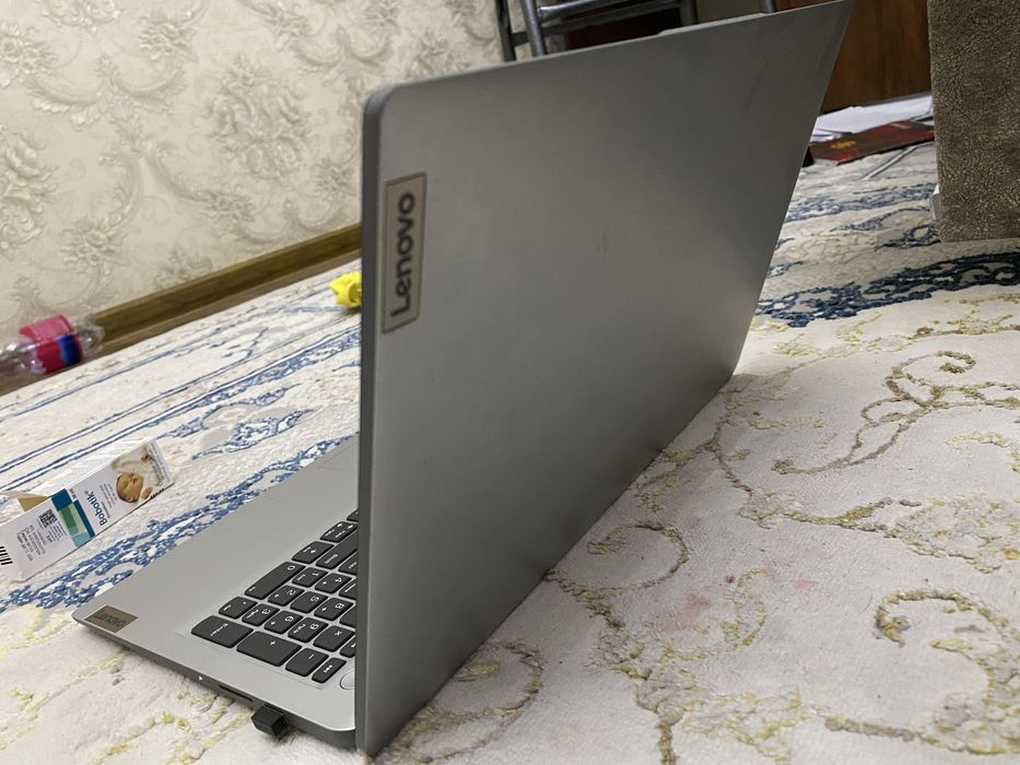 Lenovo notebook arzoni