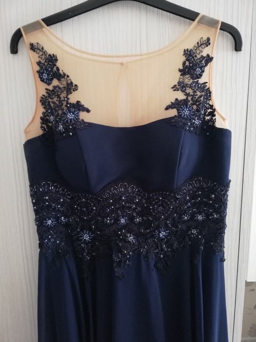 Carolina Cavour,Уникална рокля на модно студио Princesse Благоевград