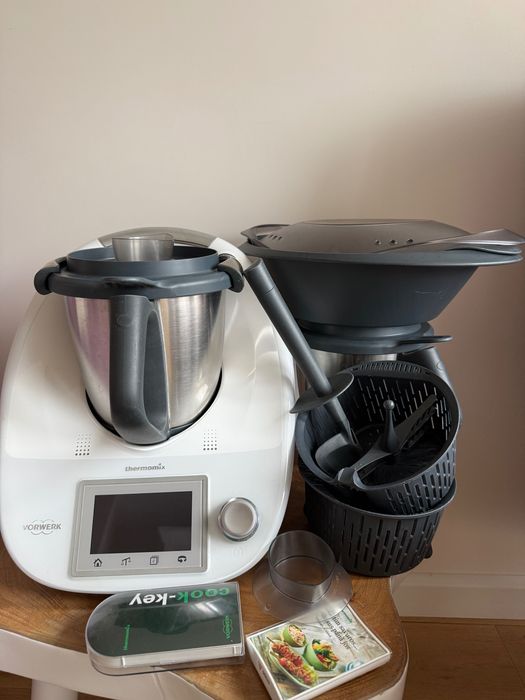 Termomix TM 5 cu al doilea bol si toate accesoriile incluse