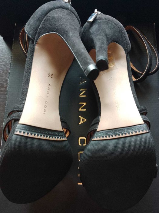 Sandale noi cu toc ANNA CORI, marimea 38!