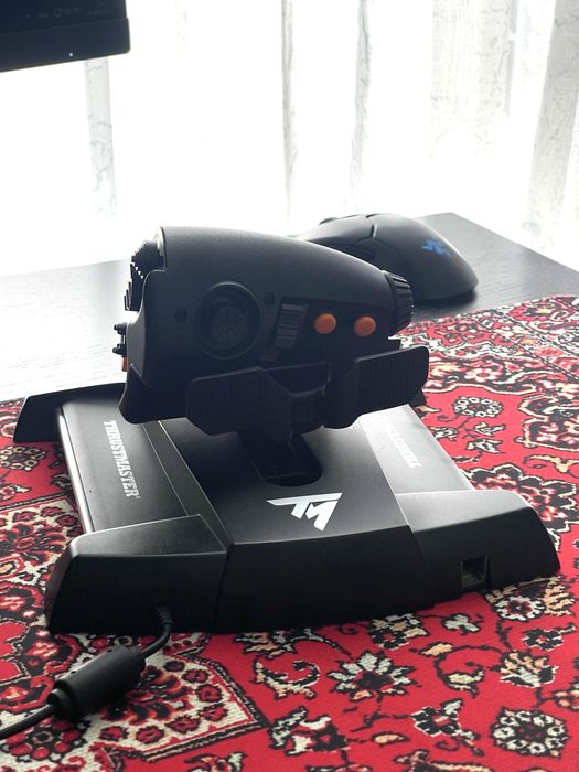 HOTAS thrustmaster t16000M